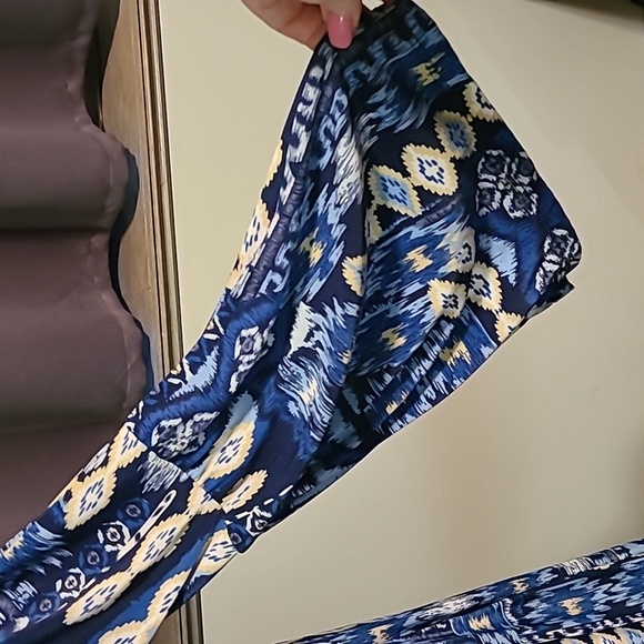 West Loop Patterned Top - Picture 5 of 9